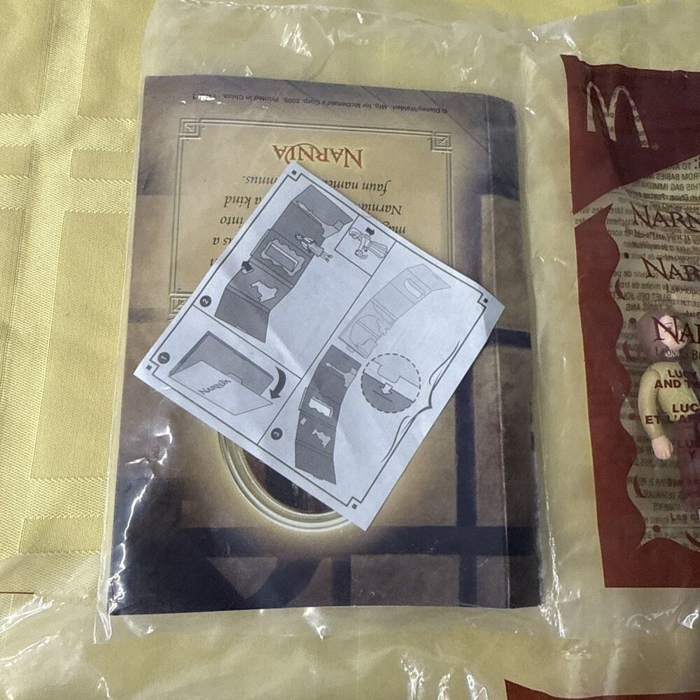 McDonald’s Narnia Toys 1 and 7 Aslan Lion And Lucy Pevensie New In Package - Picture 5 of 9